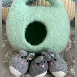 Lovevery Bunnies in A Felt Burrow